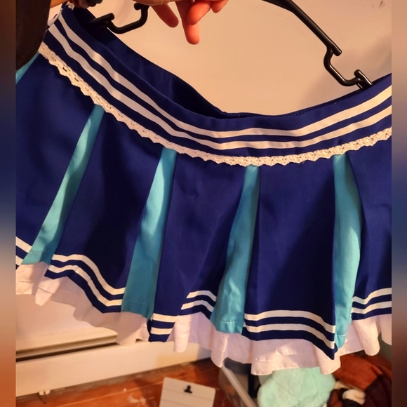 Umi Sonoda cheerleader LoveLive Cosplay 30" skirt + md-lg top never worn NWOT - Picture 6 of 15